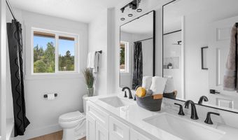 16468 S BRADLEY Rd, Oregon City, OR 97045