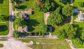 102 S Oak St, Arrowsmith, IL 61722