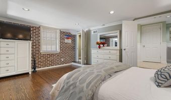 97 Huntington Rd, Atlanta, GA 30307