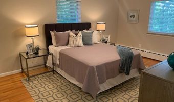 2356 S PIERCE St, Arlington, VA 22202