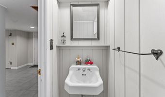5121 BALTAN Rd, Bethesda, MD 20816