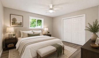 715 E Springfield St, Aurora, MO 65605