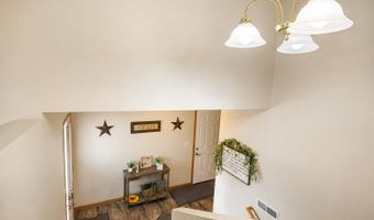 705 SW 13th Ave, Aberdeen, SD 57401