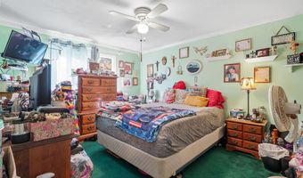 5135 Cheryl Dr, Almont, MI 48003