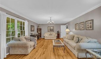 155 Devereux Dr, Athens, GA 30606