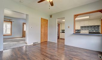 910 2nd Ave, Armstrong, IA 50514