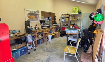 796 SE Briarwood Ct, Bend, OR 97702