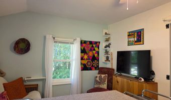 272 Belmont Ave, Belfast, ME 04915