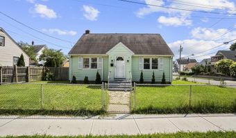 620 Granfield Ave, Bridgeport, CT 06610