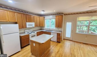 7719 SULLIVAN Cir, Alexandria, VA 22315