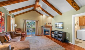 345 Fair Oaks Ave, Ashland, OR 97520