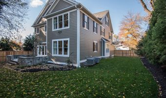 5700 TANGLEWOOD Dr, Bethesda, MD 20817