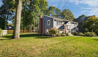 66 Mawney St, East Greenwich, RI 02818