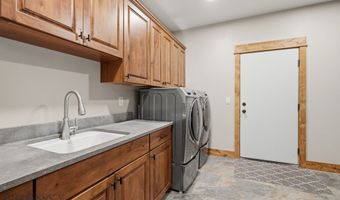 46 Moon Shadow Dr, Bozeman, MT 59715