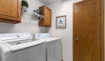 N9188 KERNAN Avenue, Appleton, WI 54915