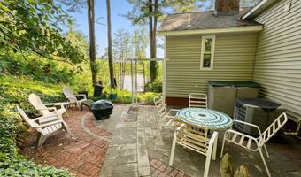 16 Lake St, Burlington, CT 06013