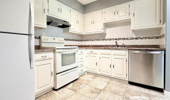 304 Wellington Pl, Aberdeen, NJ 07747