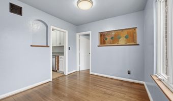 2030 N QUINN St, Arlington, VA 22209