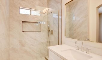 2043 N Holguin Way, Chandler, AZ 85225