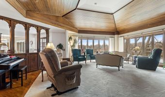 1128 Benton St, Anoka, MN 55303
