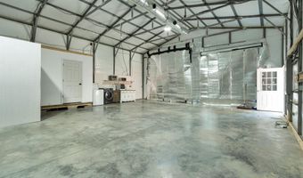 686 Welcome Valley Rd, Benton, TN 37307