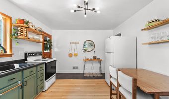 1317 DIVISION St, Algoma, WI 54201