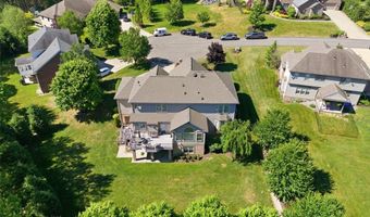 105 Morning Mist Dr, Aliquippa, PA 15001