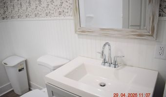 121 S COX St, Bastrop, LA 71220