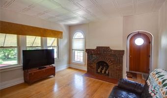 301 E 7th St, Alton, IL 62002