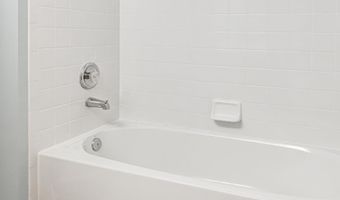 7532- F COXTON Ct 126, Alexandria, VA 22306