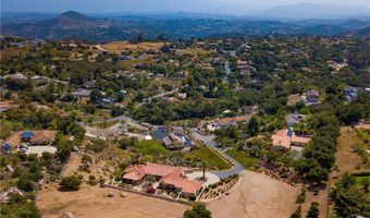 28306 Crescent Hill Way, Escondido, CA 92026
