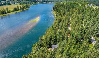 512 River Dr, Clark Fork, ID 83811