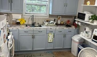481 AVENUE E 2, Bayonne, NJ 07002