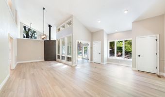 1275 Summit Lake Dr, Angwin, CA 94508