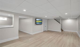 10 San Mateo Ct, Amherst, NY 14051