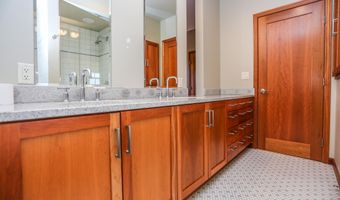 104 S Main St, Aberdeen, SD 57401