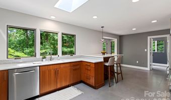 12 Beech Tree Ln, Asheville, NC 28804