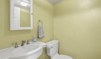 130 Holly Garden Dr, Ballwin, MO 63021