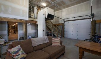 409 3rd St, Beach Haven, NJ 08008