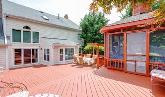 4918 SUNSET Ln, Annandale, VA 22003