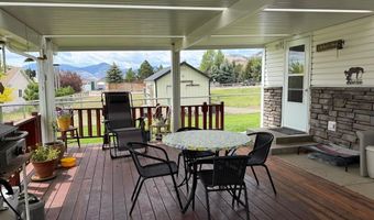 230 Redbird Ln, Challis, ID 83226