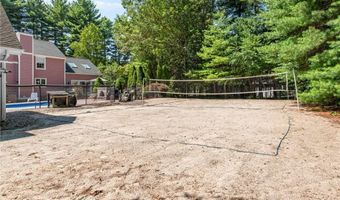 14 Bourget Ct, North Smithfield, RI 02896