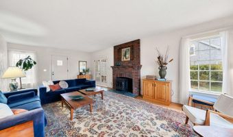 35 Benedict Rd, Bourne, MA 02532