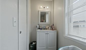 513 Washington St, Coventry, RI 02816