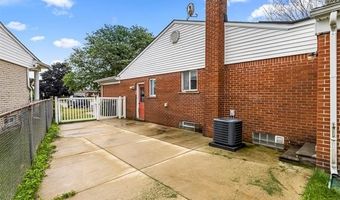 11164 Kennebec Ave, Allen Park, MI 48101