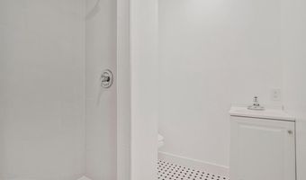 1009 TYLER Ave, Annapolis, MD 21403