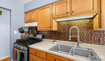 98 Pensacola Ave, Arden, NC 28704