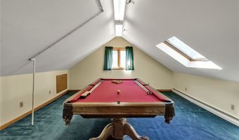 565 Wendt Dr, Angola, NY 14006