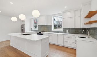 25 N RIDGE Ave UNIT B, Ambler, PA 19002