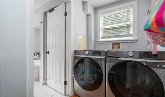 5 Harding St, Coventry, RI 02816